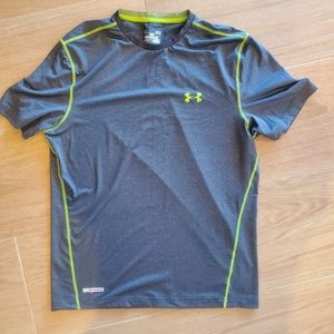 Fitted UA Heatgear Tee